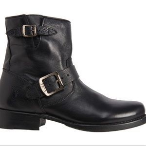 Frye Vicky 6” Black Boots